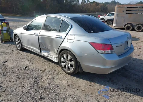 2010 Honda Accord 2.4 Ex-L z USA, uszkodzony, nr VIN 1HGCP2F81AA071237
